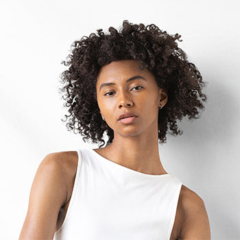 encart cheveux bouclés ondulés davines