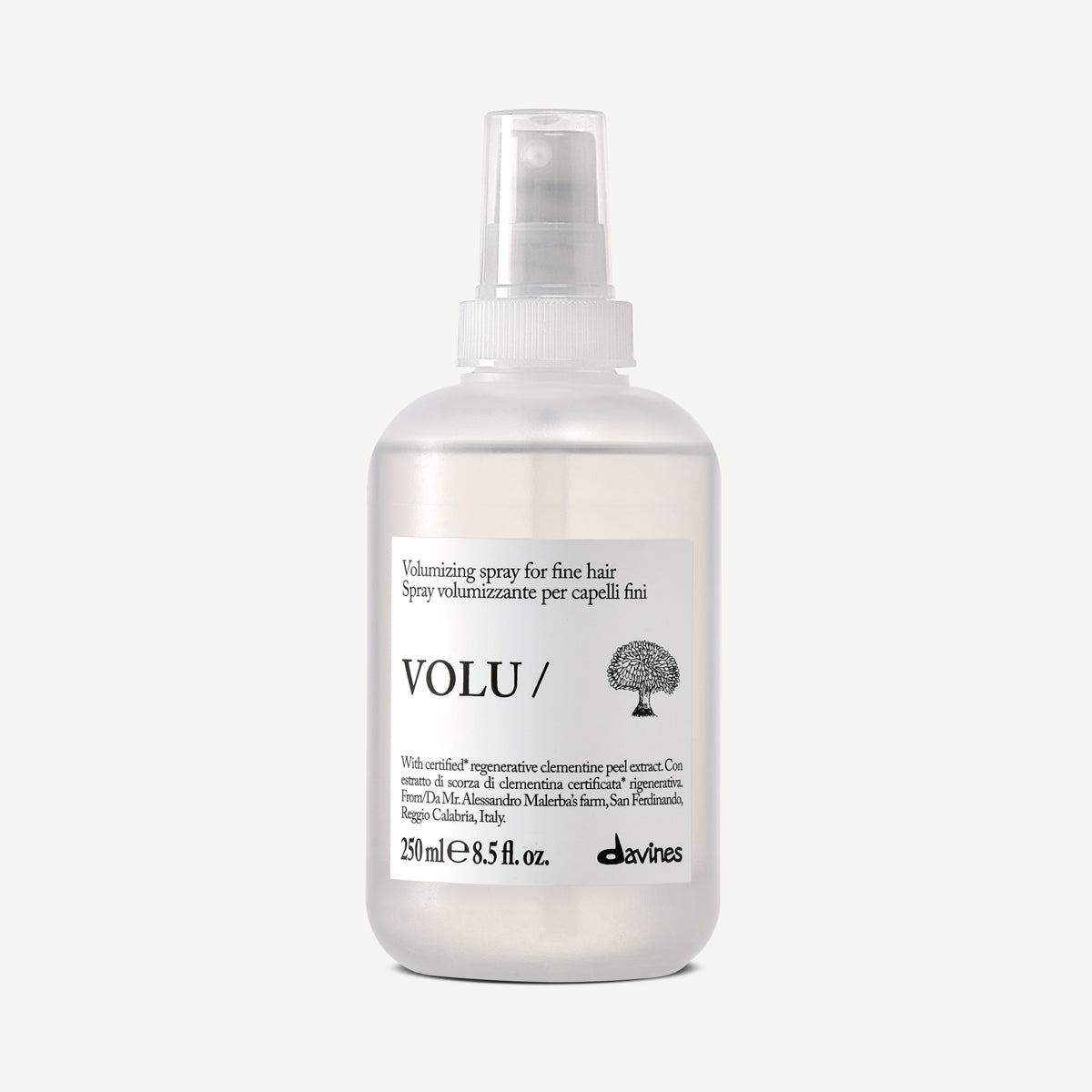 Davines France VOLU Hair Mist - Ce spray texturisant offre une tenue légère et naturelle tout en apportant corps et mouvement à votre chevelure, sans l'alourdir