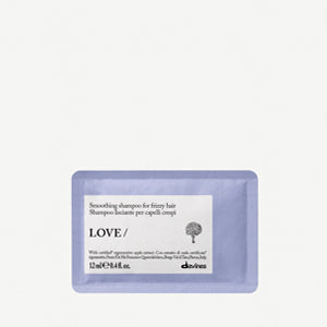 Cheveux texturés - LOVE SMOOTHING Shampoo 12ml Le <b>shampoing pour cheveux lisses</b> qui préserve la beauté naturelle de votre lissage. Pour une chevelure soyeuse, lumineuse et parfaitement maîtrisée au quotidien Default Title Davines