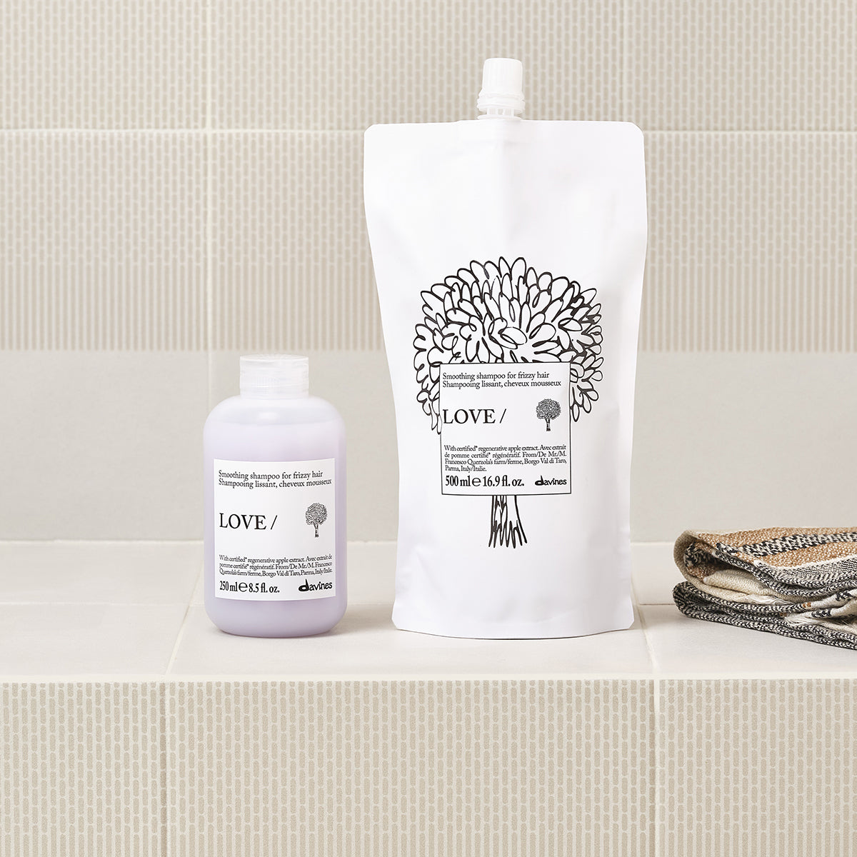 Davines France Éco-recharge LOVE Smoothing Shampoo - Shampoing lissant pour cheveux indisciplinés