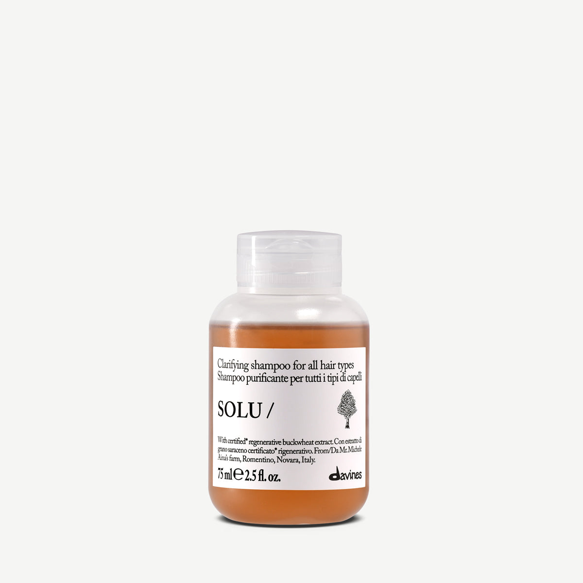 Davines France SOLU Shampoo - Ce shampoing clarifiant purifie en douceur votre cuir chevelu et vos longueurs, éliminant accumulations et impuretés pour révéler des cheveux légers et éclatants