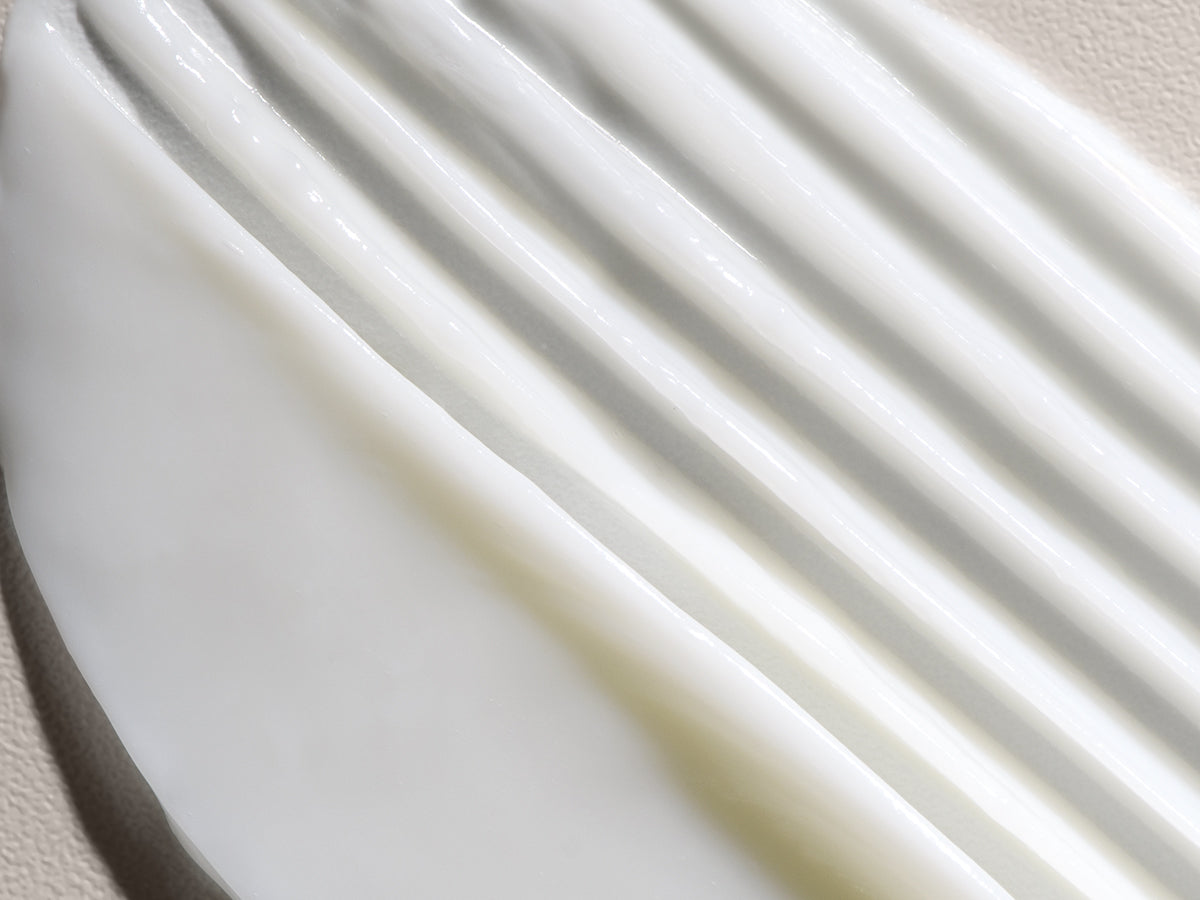 Davines-74011-Moisturizing-balm-150ml-8004608271697-texture