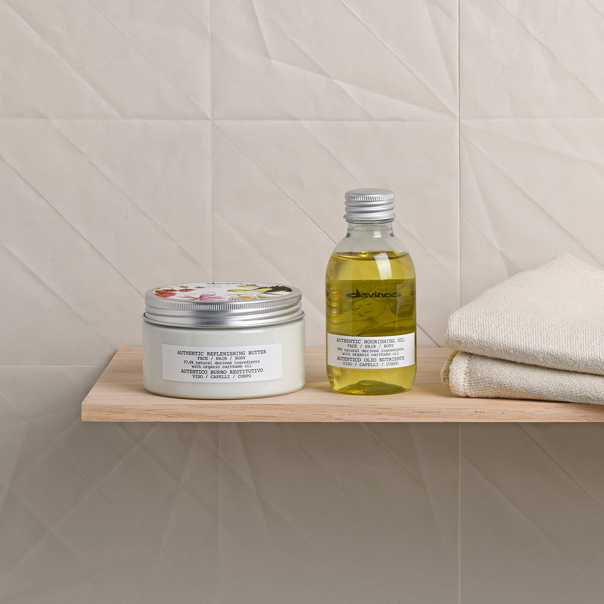 Davines France Replenishing Butter - Beurre corps, visage et cheveux pour nourrir et protéger tous les types de cheveux et de peau.