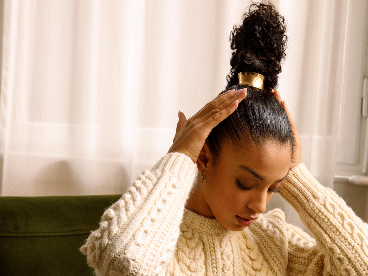 Coiffure cheveux bouclés : 5 idées et tutoriels coiffures