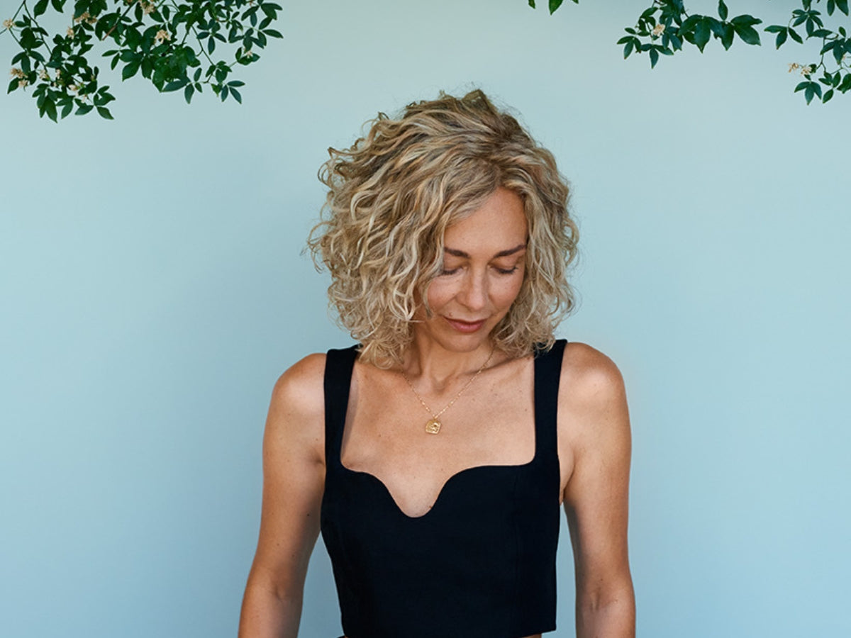 Balayage inversé sur cheveux blancs : la nouvelle tendance, conseils et astuces, soins et produits capillaires, davines france