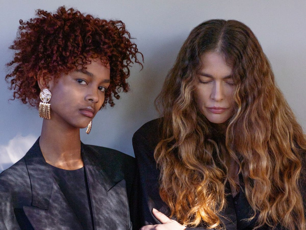 Comment restaurer et réparer des cheveux colorés