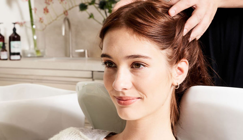 Comment entretenir ses cheveux longs conseils pour les sublimer davines france marque professionnelle de soins capillaires
