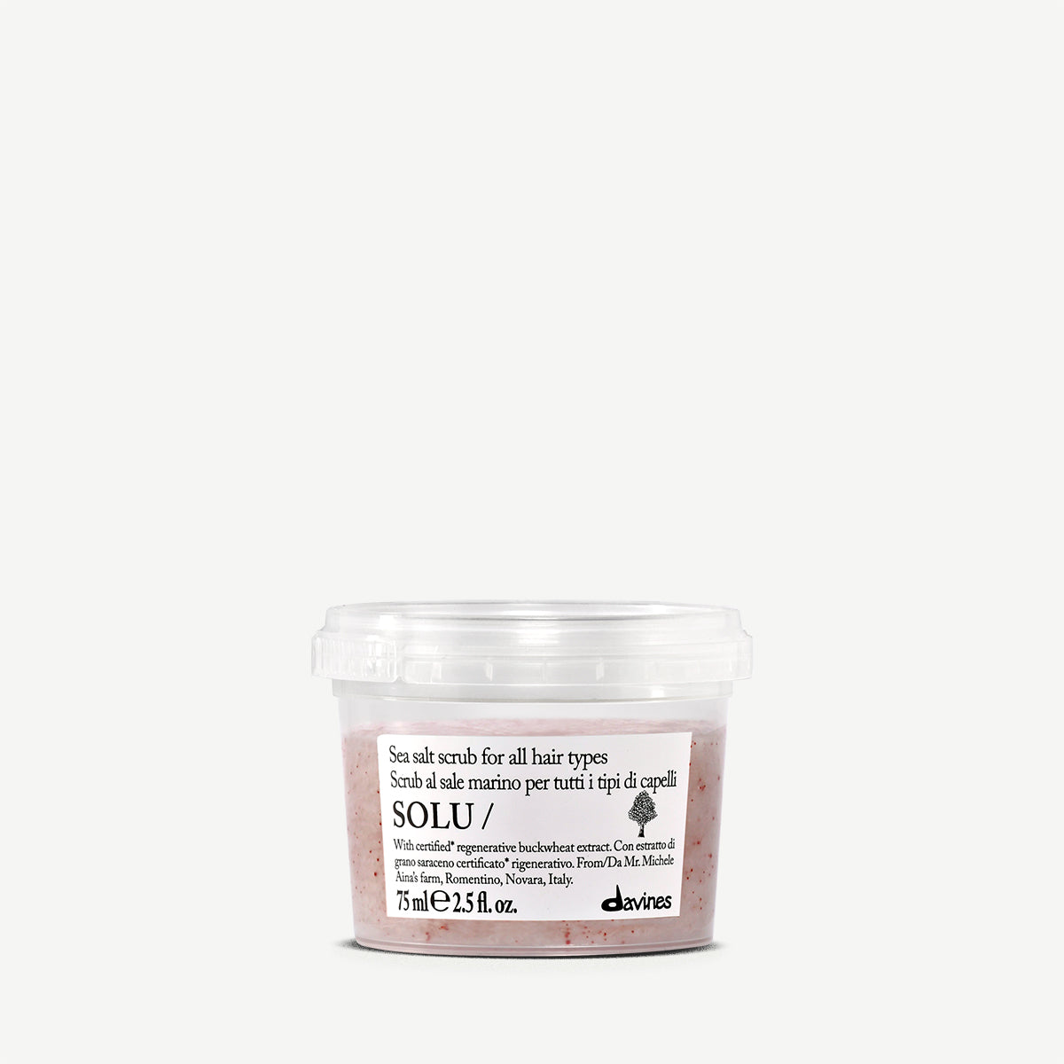 
Davines France SOLU Sea Salt Scrub - Découvrez notre gommage pour le cuir chevelu au sel marin qui purifie en douceur, élimine les impuretés et revitalise intensément les racines
