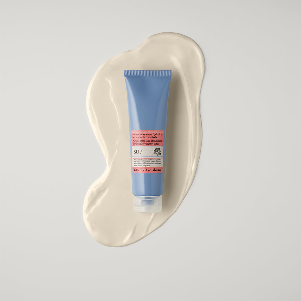 
Davines France SU Aftersun Cream - Cette crème après-soleil apaise et hydrate intensément la peau exposée au soleil, tout en la rafraîchissant délicatement pour un confort immédiat