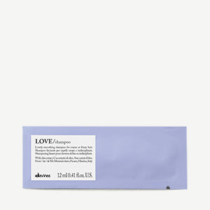 LOVE
  Smooth Shampoo - Cheveux indisciplinés/crépus Shampoing lissant pour cheveux, crépus, frisés ou indisciplinés Default Title  Davines

