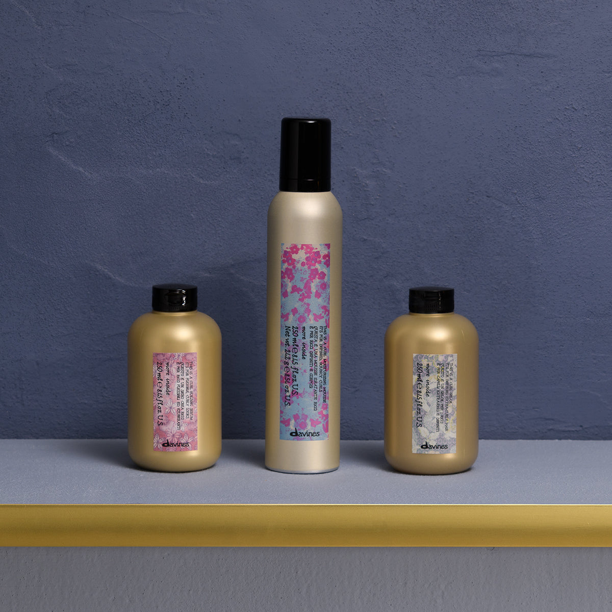 
Davines France This is a Curl Building Serum - Sérum hydratant pour cheveux bouclés et ondulés. Aide à définir des boucles flexibles et exubérantes