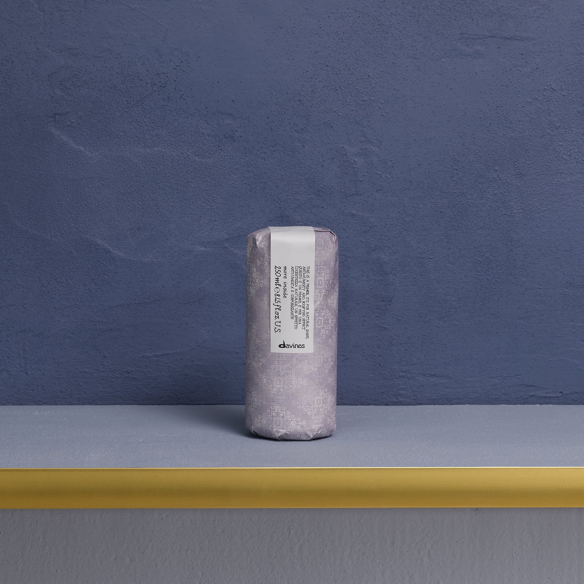 Translation missing: fr.products.general.vendor: MORE INSIDE This is a Primer  Primer spray coiffant et texturisant pour une protection contre l'humidité et un renforcement du corps des cheveux -100x.jpg?v=1765374922
