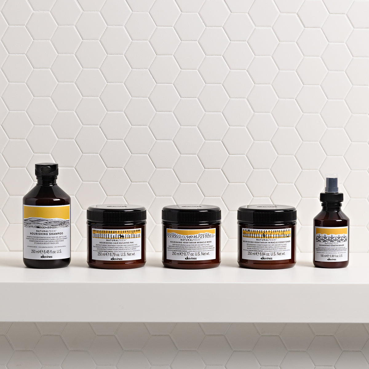 
Davines France NOURISHING Vegetarian Miracle Mask - Masque à la kératine pour nourrir intensément les cheveux secs et cassants