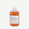 SOLU Shampoo   Shampoing clarifiant et rafraîchissant qui prépare aux traitements et colorations capillaires.   250 ml  Davines
